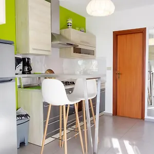 App Roko 2 Apartment